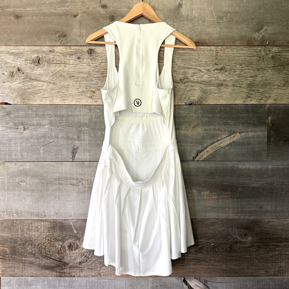 Vuori Womens Set Dress XL White Tennis Prep Pickleball Shorts Cutout Stretch Mod - Picture 9 of 15